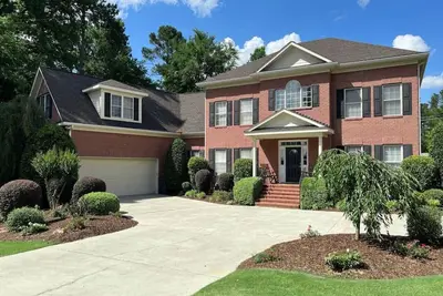 Image de Large 5b/3. 5b home with 6 gel foam beds Genetix 14