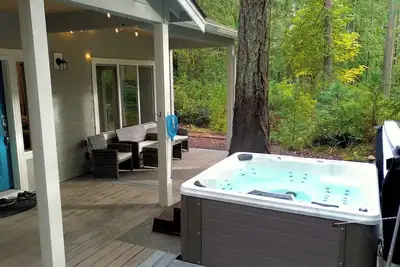 Image de Private Hot Tub | Brand New! Walk to beach