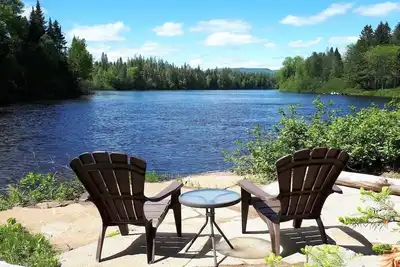Image de Chalet au Bord de l'Eau avec Spa | Le Grand Héron