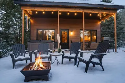 Image de Chalet au Bord de l'Eau avec Spa | Le Colvert