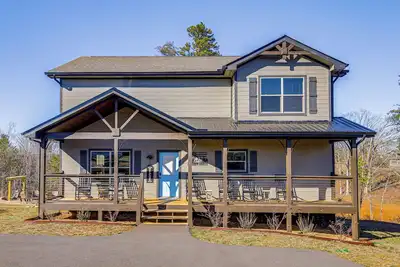 Image de Hot Tub, Fireplace & Views: Sevierville Retreat!