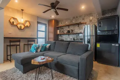 Image de Sweet cozy condo by the beach and beach clubs