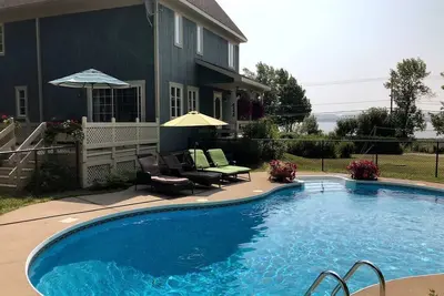 Image de Villa Azur Île d'Orléans / piscine et spa