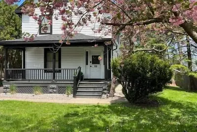 Image de Pittsford Village 5Br. Beauty