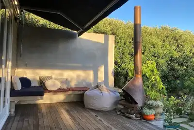 Image de Sunny Villa in Kingsland with pool