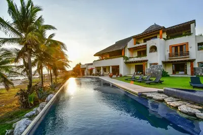 Image de Espectacular Beachfront House near Troncones