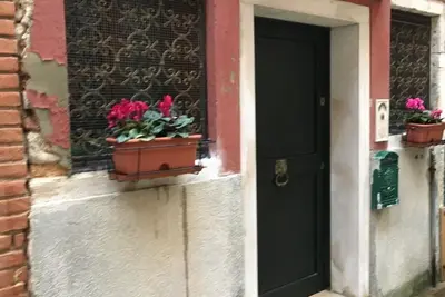 Image de Wake Up to Gondolas! Venetian Home with Canal View