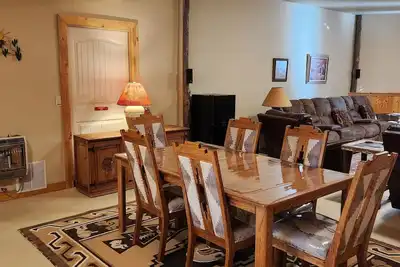 Image de \"High End Luxury Cabin\", Forest Access, Spacious, Views, Elevation, Sparkling