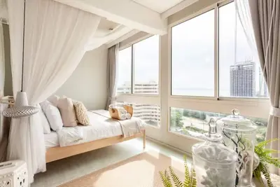 Image de ห้องพัก 2 ห้องนอน พร้อมครัวเล็กเหมาะแก่การนำครอบครัวมาพักผ่อน ติดทะเล