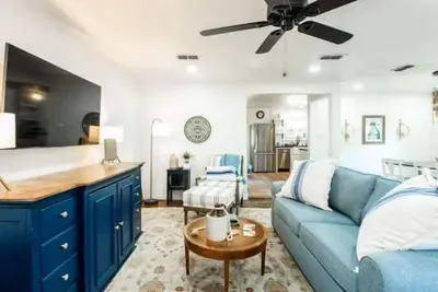 M'Homestead Cottage - 2br 1ba - Walk to Tech