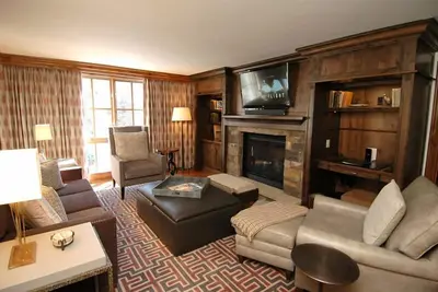 Image de St. Regis Residence | Luxury 2 Bedroom 54b, Resort & Spa in Downtown Aspen, 2 Blocks from Ski Lifts