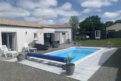 Image de Villa Récente à Semussac  (proche de Royan )