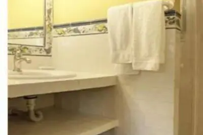 3 Habitaciones, 3 Baños, en el Centro