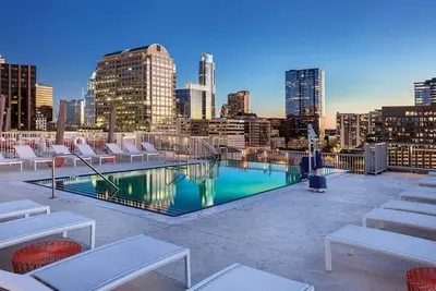 Image de 1Bed/1Bath - Gorgeous Downtown Austin Resort! !