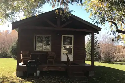 Image de Cabin by the South Fork of the Snake River- Sleeps 4 Fishing, skiing, Mtn Biking