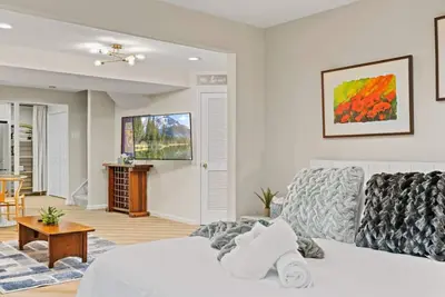 Image de Vibrant+Private Apartment Suite, Heart of Leesburg