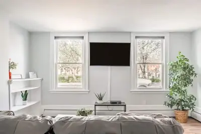 Modern and Bright with office+ walk to nearby Waterfront, 1st Fl.