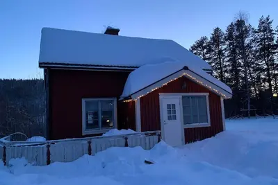 Image de Cozy swedish house with fireplace & big garden