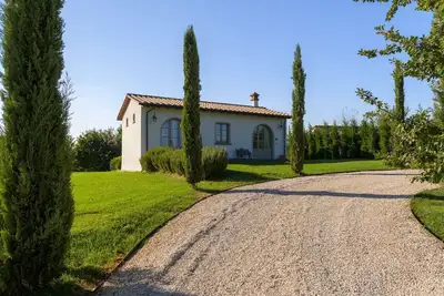 Image de House in the heart of Tuscany with A/C and pool!