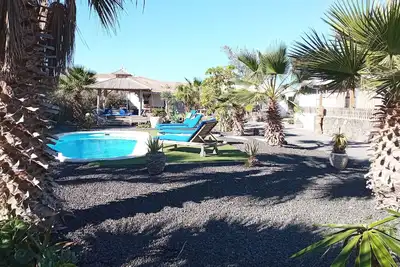 Image de a 2 minutes de Lajares grande Maison familiale piscine bbq wifi fibre parking