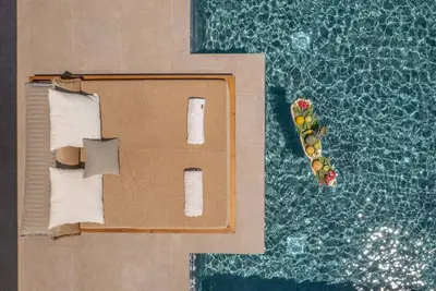 Memorias Suites with a private infinity pool and sea view!