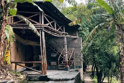 Image de Riverside Cosy Mud Cottage at Bodhivan Farm Estate