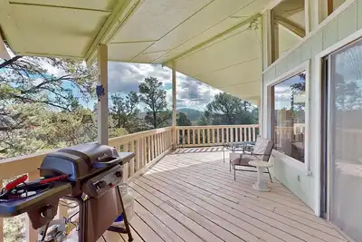 Image de Family Friendly Ruidoso Cabin 5 Bdrm Fireplace Views, Privacy Ev Charger