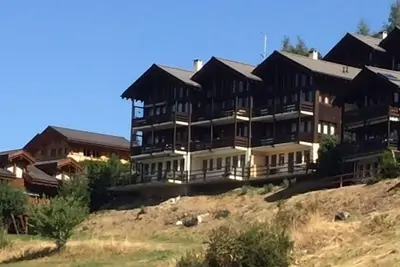 Image de Extérieur : Appartement au rez-inférieur d'un immeuble, pour 4 personnes proche de l'hôtel/restauran