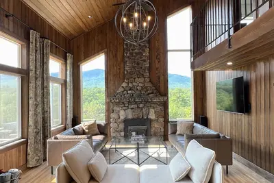 Spectacular Views, Private River