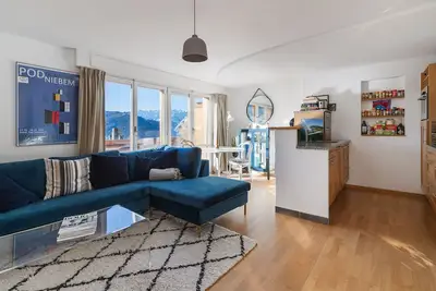 Image de Très bel appartement de 4 pièces situé dans la région de Savoleyres. L’immeuble, se trouve à proximi