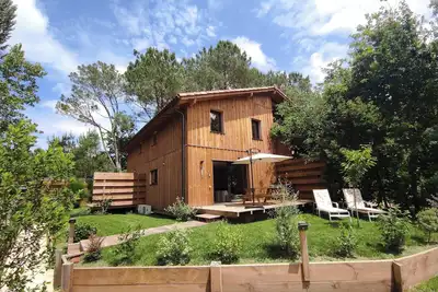 Image de Joli chalet en pin des Landes à 5 mn des plages