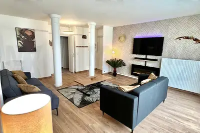 Image de ☀ Exotisme Cubain • 2 Chambres • Parking Privé • Proche Gare ❤