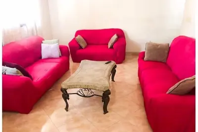 Image de Large gated house in Port-au-Prince Haiti\n