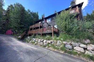 Image de Secluded home minutes from town