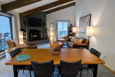 Image de Remodeled Condo w/ Free WiFi, Parking, Heated Pool, Hot Tubs, Skier Shuttle