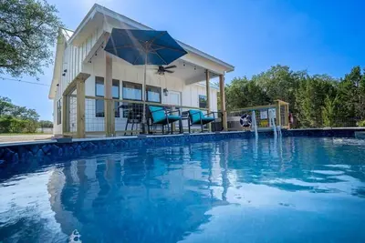 Image de Wiggle Butts Ranch #2 | Private Pool | Hot Tub, Wiggle Butts Ranch