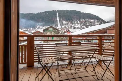 Image de 1er étage, terrasse, télévision, 66m², Morzine