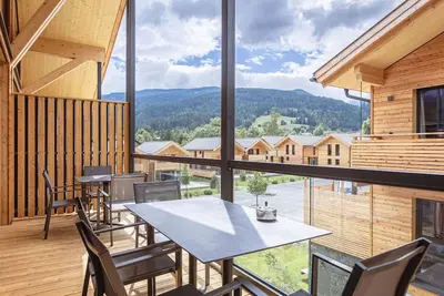Bel appartement pour 10 personnes avec Wifi, Tv, terrasse, vue panoramique et parking