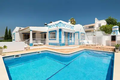 Image de Charming Guia Villa | 3 Bedrooms | Villa Eulalia | Private Pool & Close to Amenities | Algarve