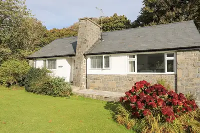 Image de Ty Cerrig, pet friendly, country holiday cottage in Llanbedrog
