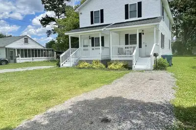 Image de Modern 2br Getaway: Walk to Chowan University & Local Eats!