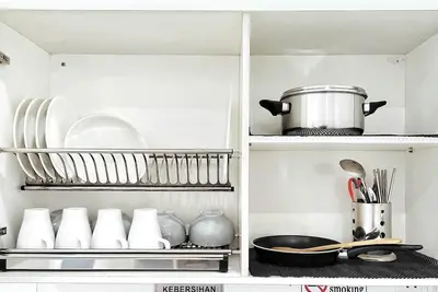 Image de Simple-4pax-Mount Austin-Ikea/Jusco/Golf/Netflix/Lvl 10