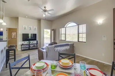 Image de Tucson Condo Rental w/ Balcony + Mountain View!