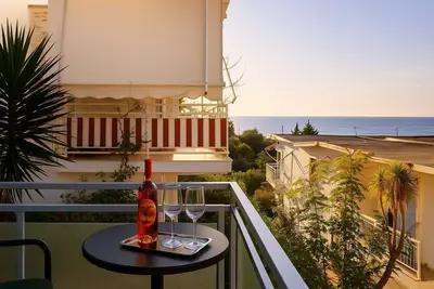 Image de Avia Seaview Getaway - Konstantina's Hidden Haven