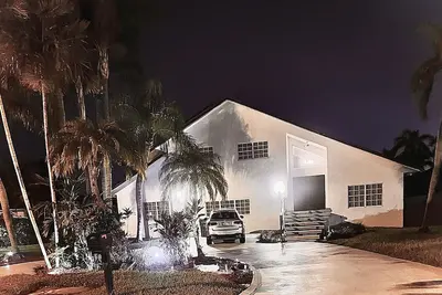 Image de The Gaudium House \nSpacious, peaceful, Pool, Game room, close to attractions