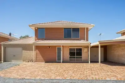 Image de Shore beats Work - Eleavated Views