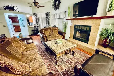 Image de Gorgeous 3-bedroom house with Ac in Hidden Lake yacht club, Westminster, Co