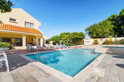 Image de Hot Sale! Putting Green * Pool * Gazebo