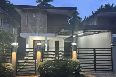 Image de Private townhouse, located in a private subdivision with guards on site.