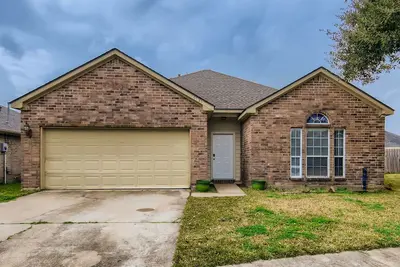 Image de Stylish 4 Bedrooms 3 Full Baths